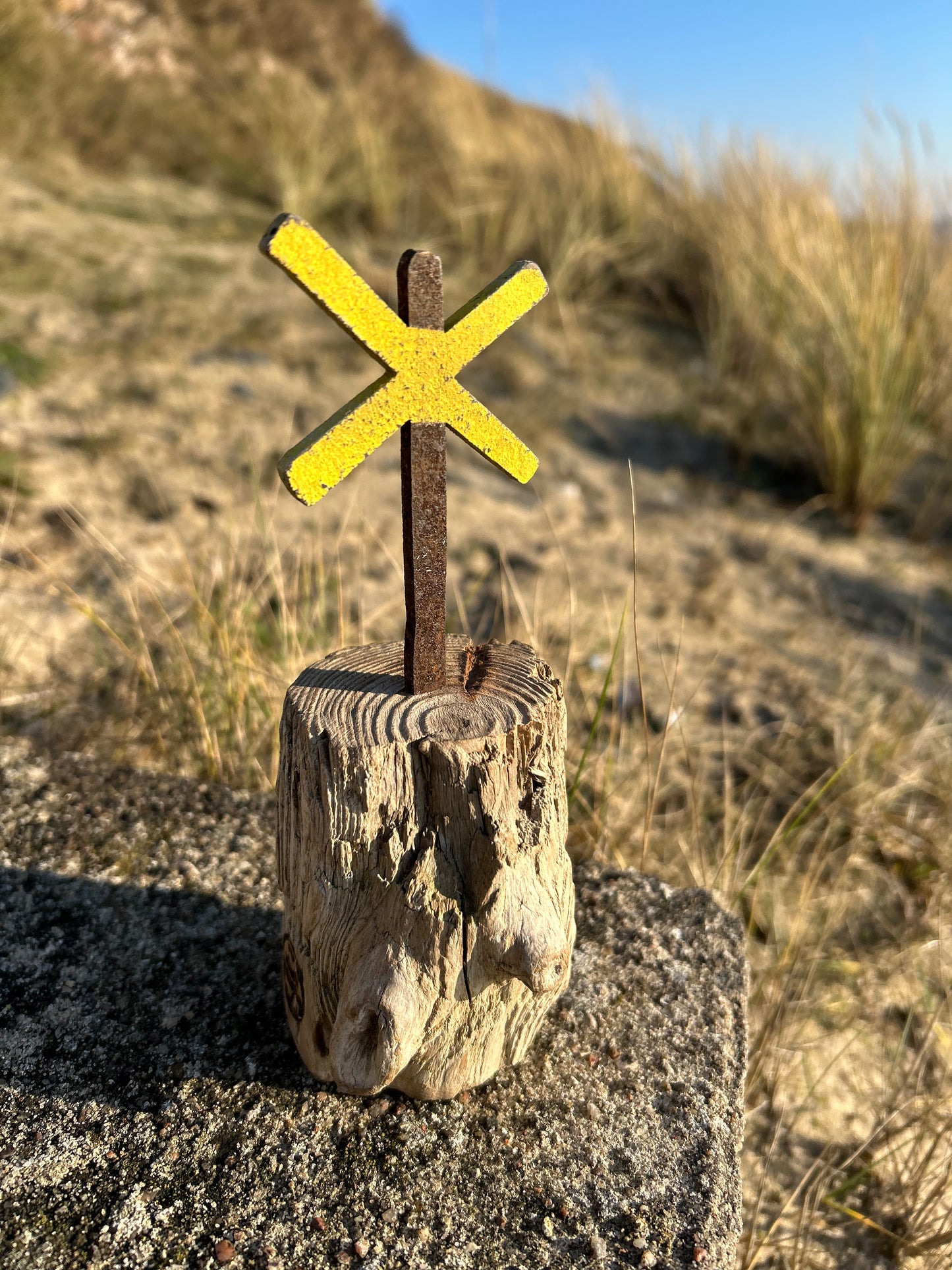 Mini Driftwood Skulptur „Buhnenkreuz“ – klein, aber voller Küstencharme