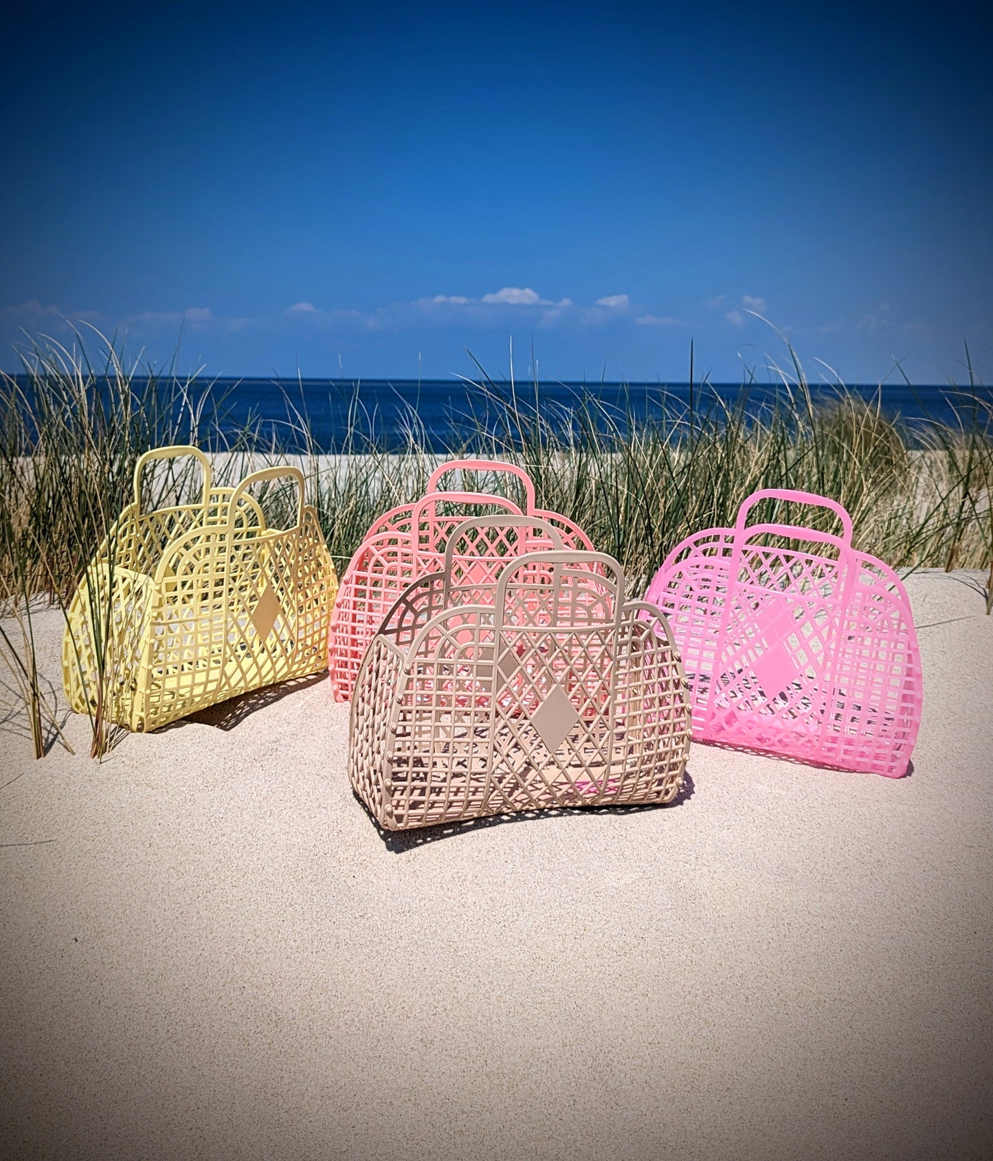 Retro Beach Bag · Retro Basket