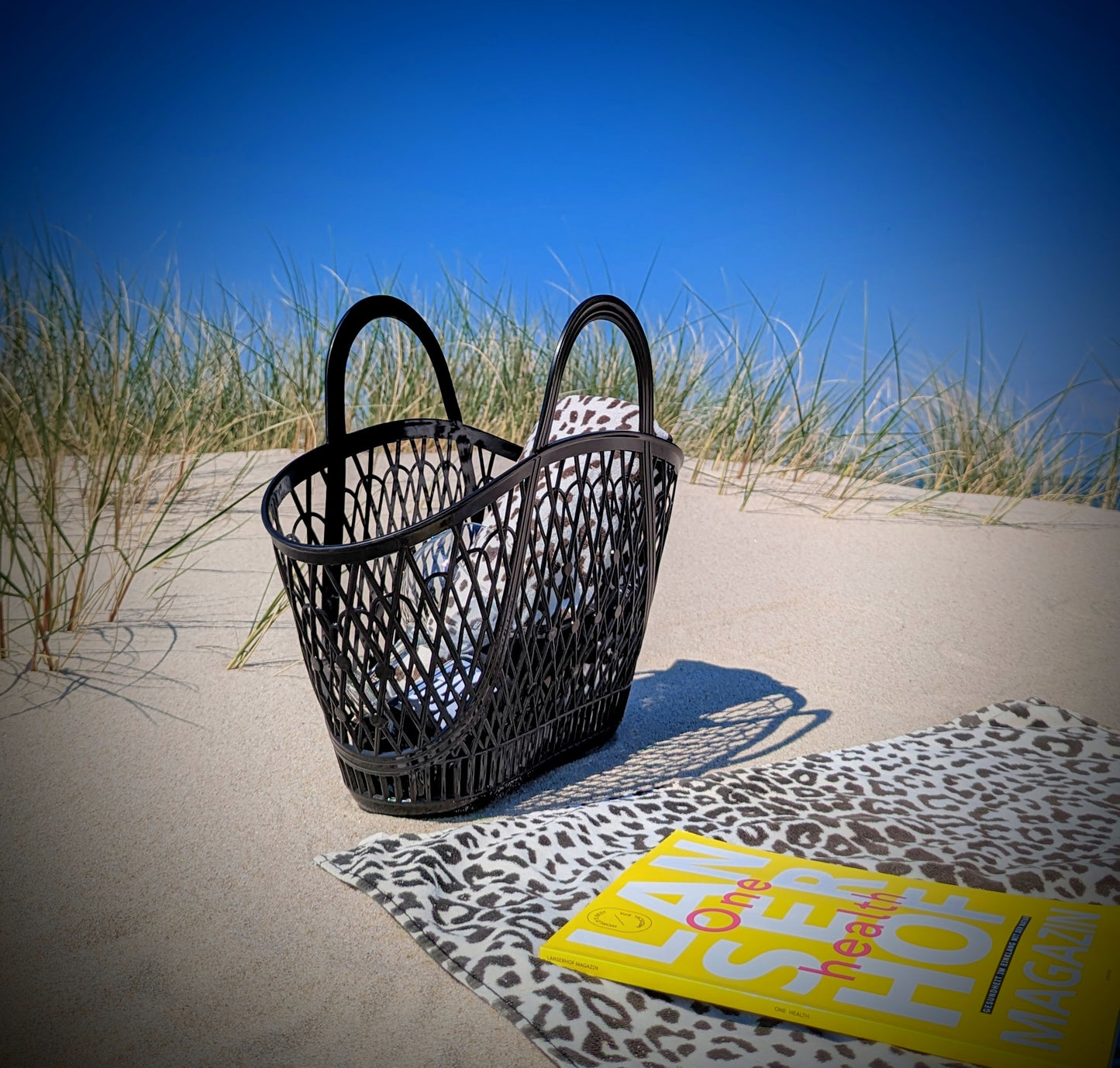 Retro Beach Bag · Betty Basket