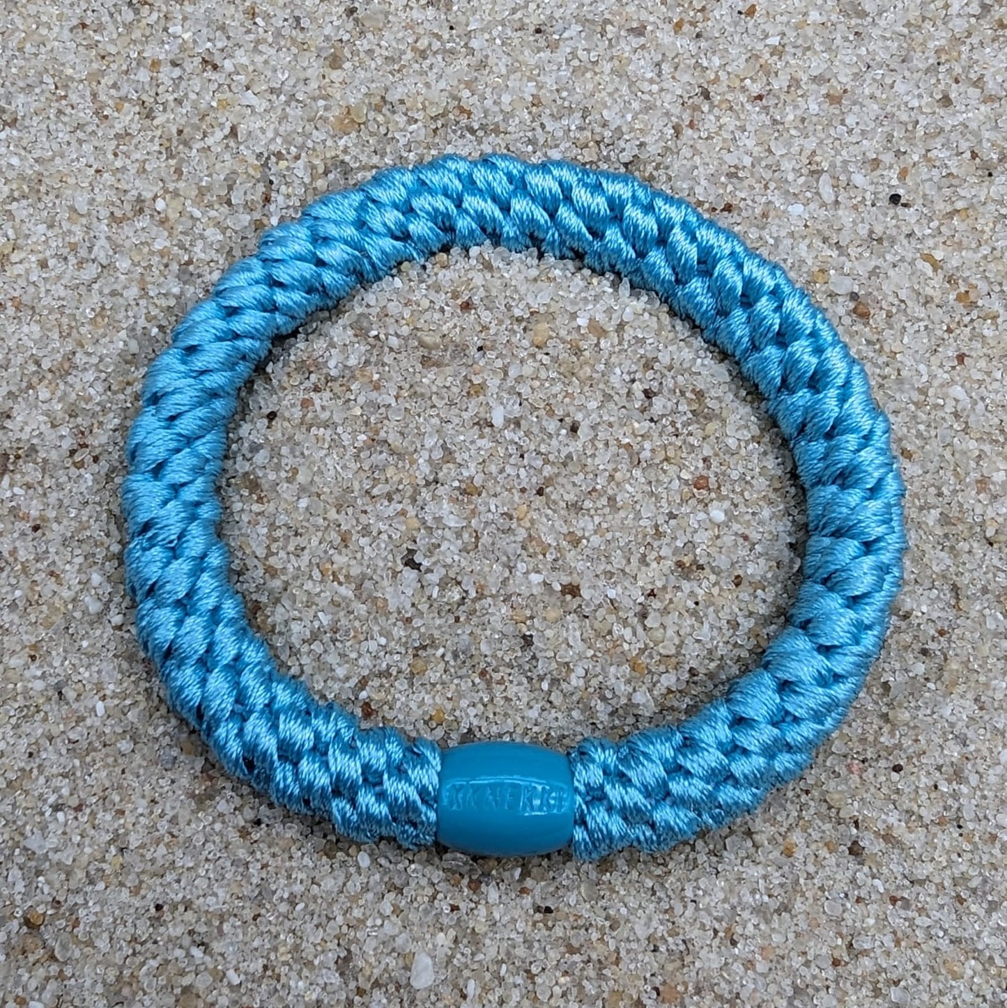KKNEKKI Haar & Armbänder | Clean