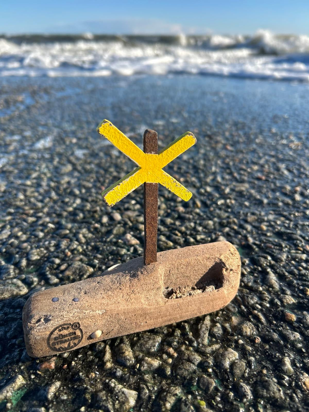 Mini Driftwood Skulptur „Buhnenkreuz“ – klein, aber voller Küstencharme