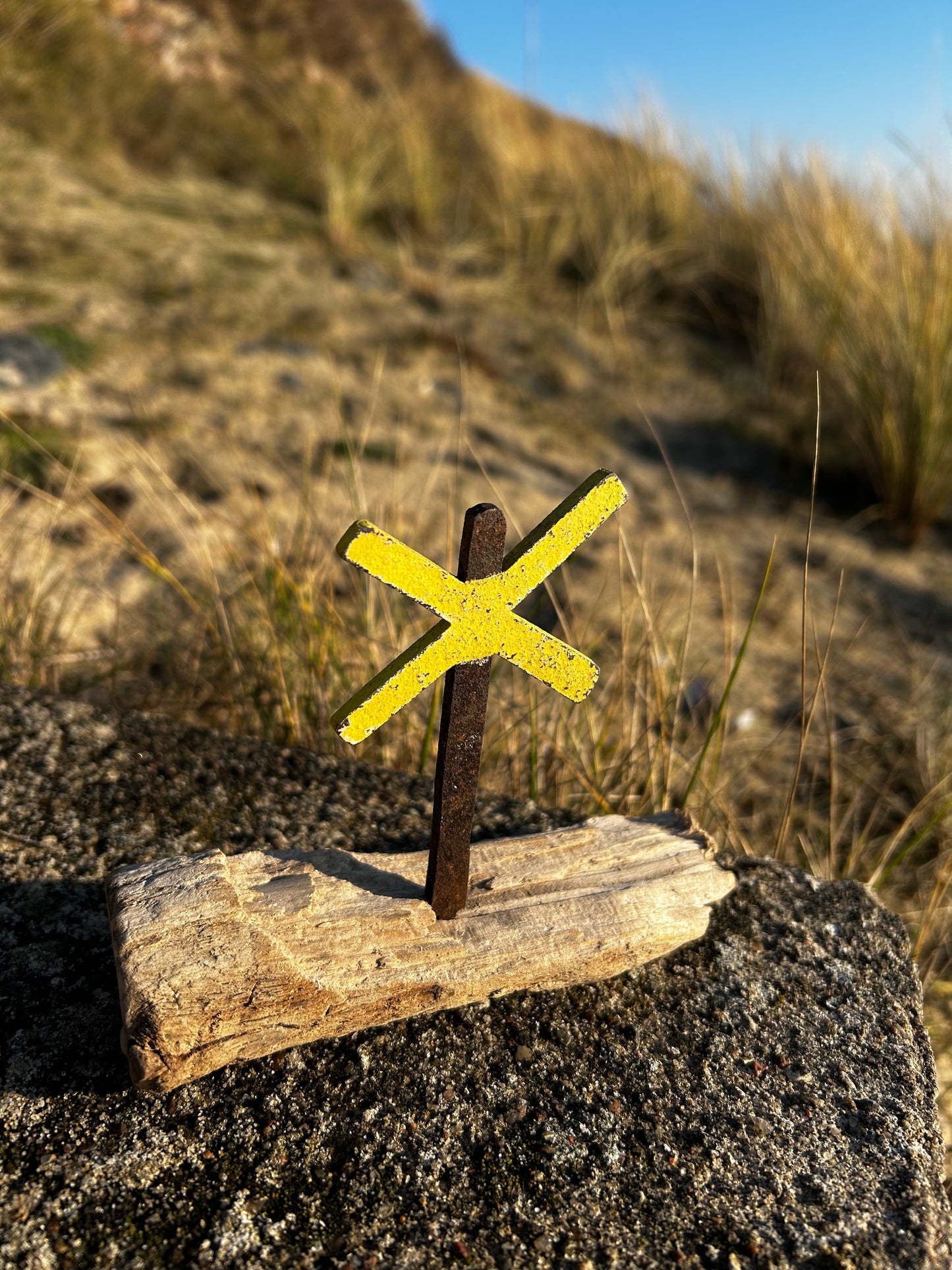 Mini Driftwood Skulptur „Buhnenkreuz“ – klein, aber voller Küstencharme