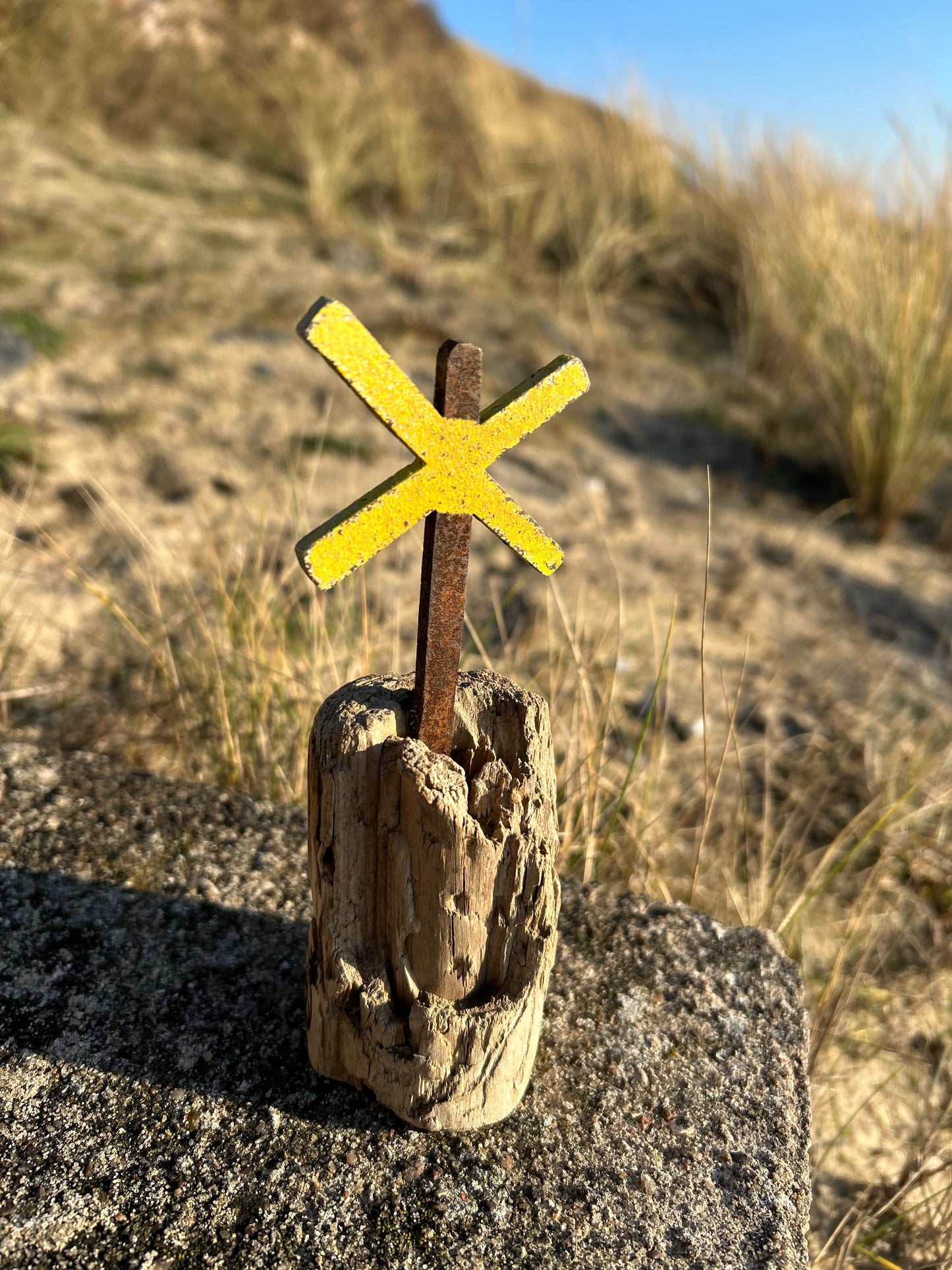 Mini Driftwood Skulptur „Buhnenkreuz“ – klein, aber voller Küstencharme