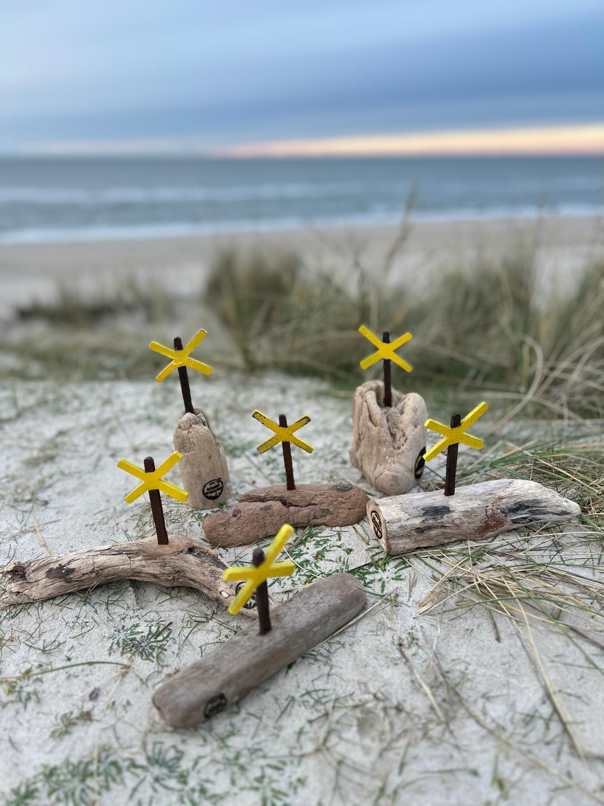 Mini Driftwood Skulptur „Buhnenkreuz“ – klein, aber voller Küstencharme