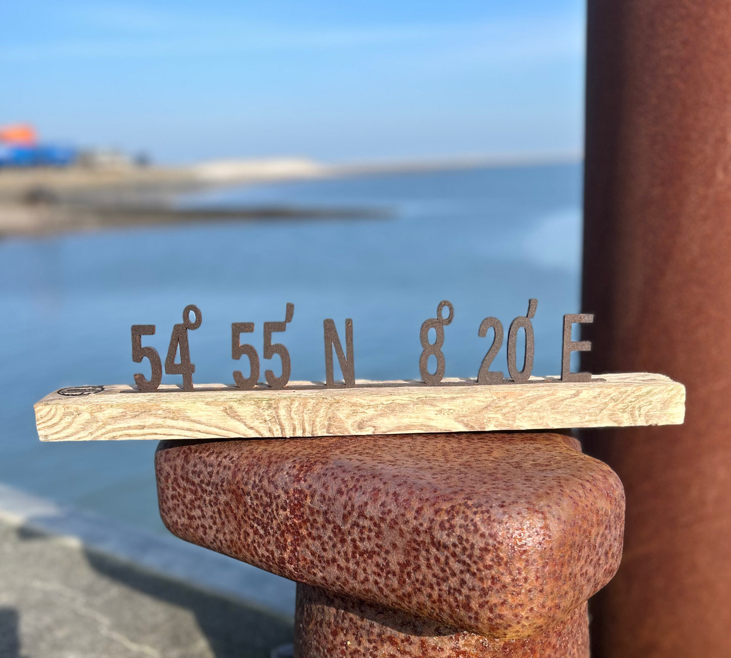 Driftwood Skulptur „Sylt Koordinaten“