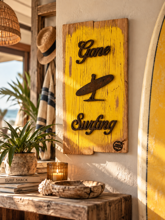 Driftwood Schild „Gone Surfing“