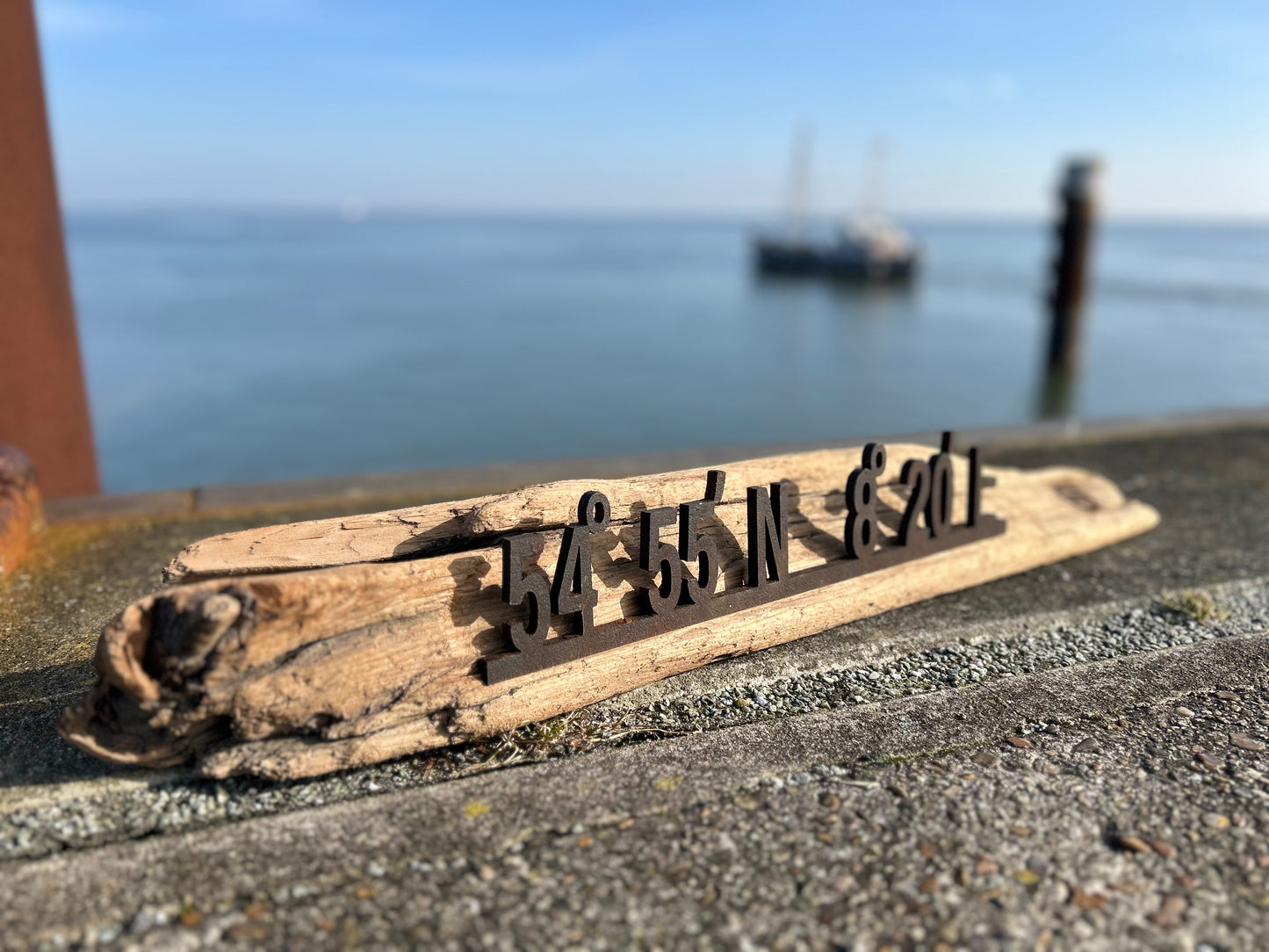 Driftwood Skulptur „Sylt Koordinaten“