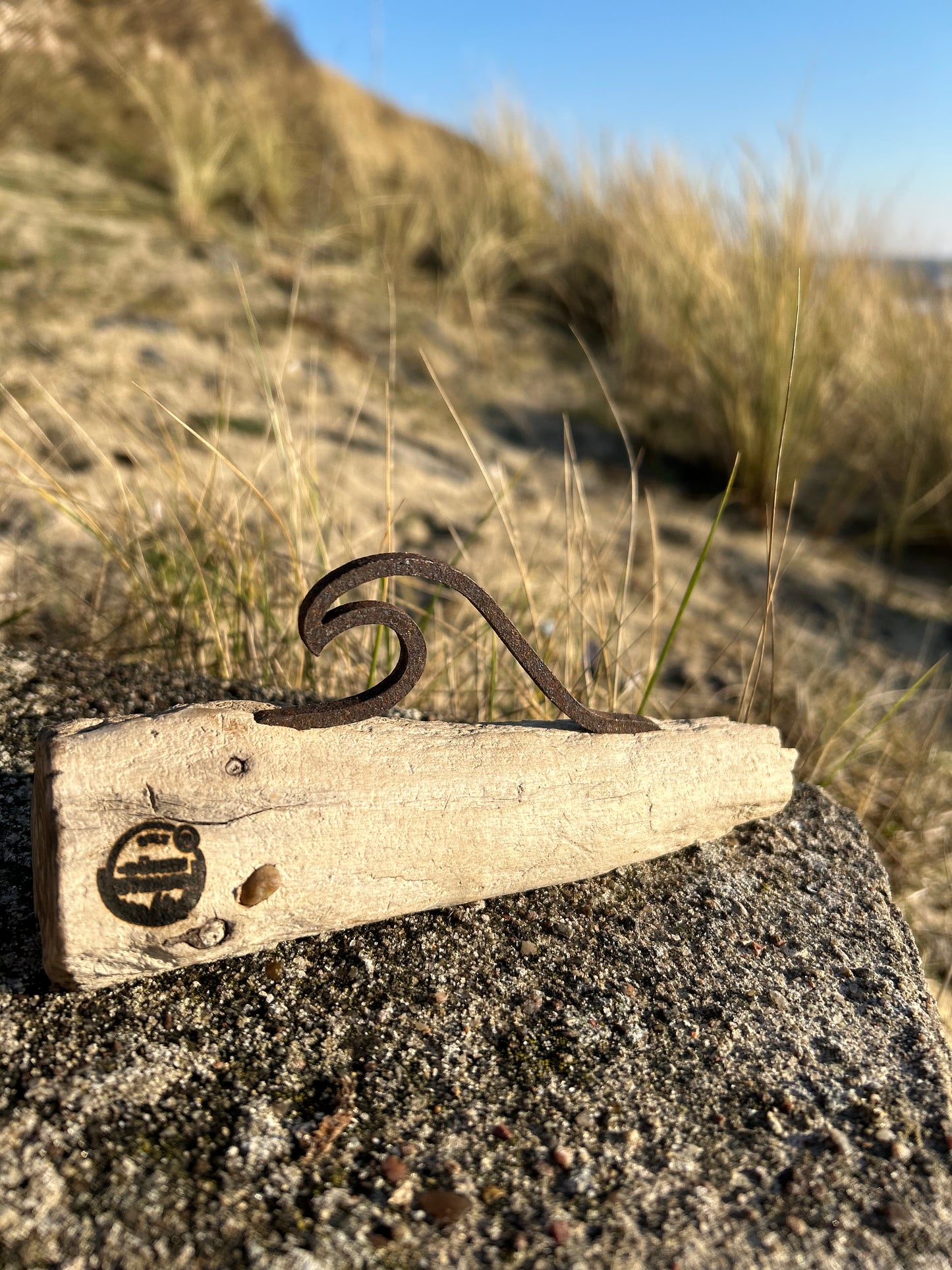 🌊 Mini Driftwood Skulptur „Welle“ – klein, natürlich, einzigartig