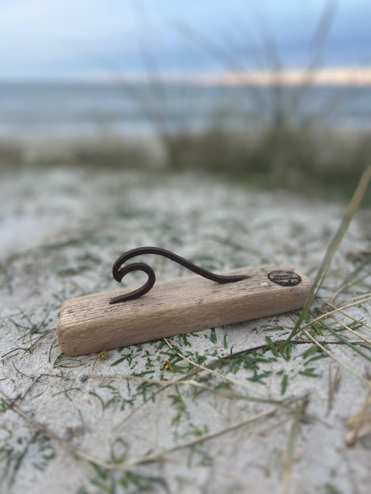 🌊 Mini Driftwood Skulptur „Welle“ – klein, natürlich, einzigartig