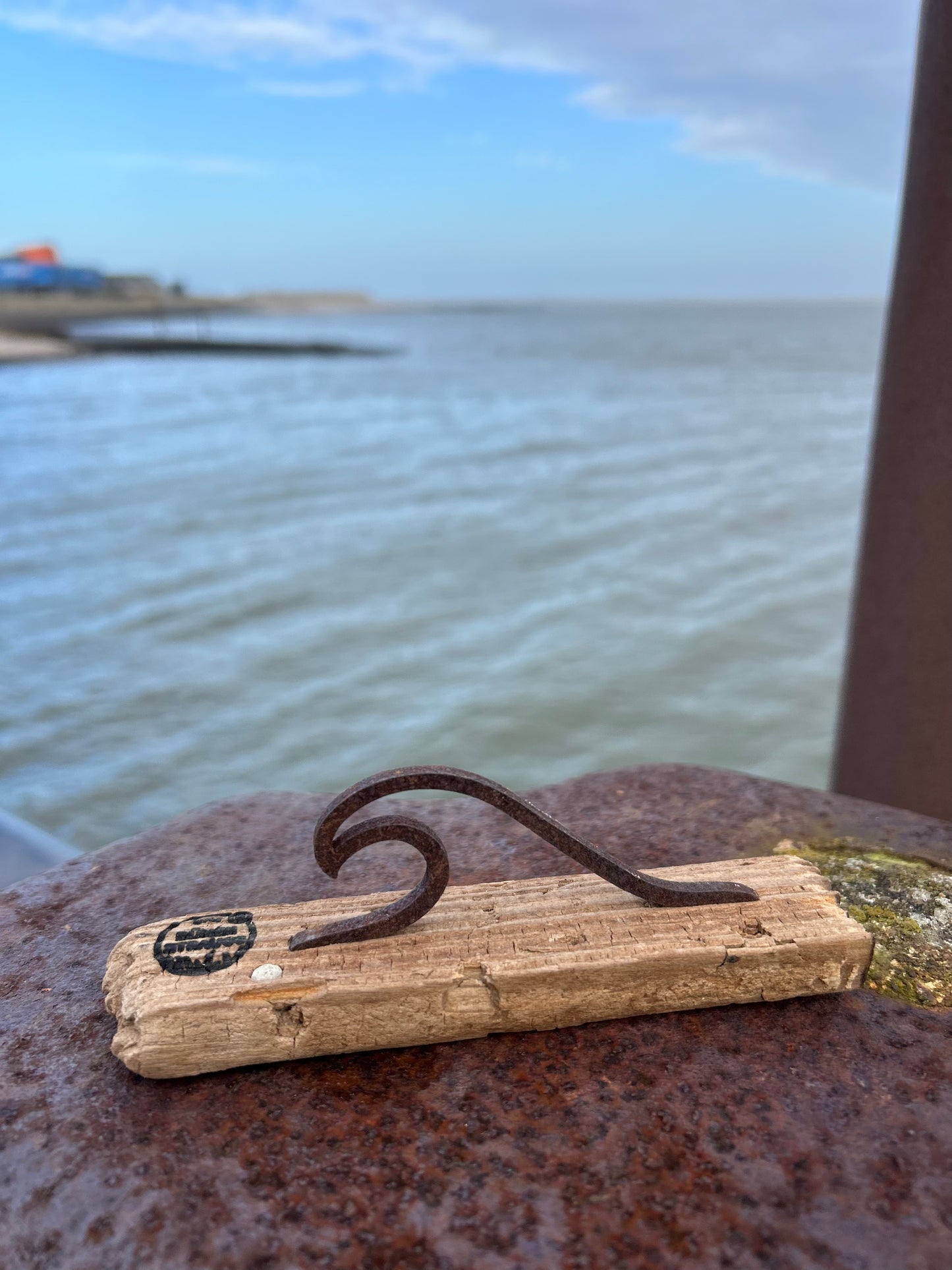 🌊 Mini Driftwood Skulptur „Welle“ – klein, natürlich, einzigartig