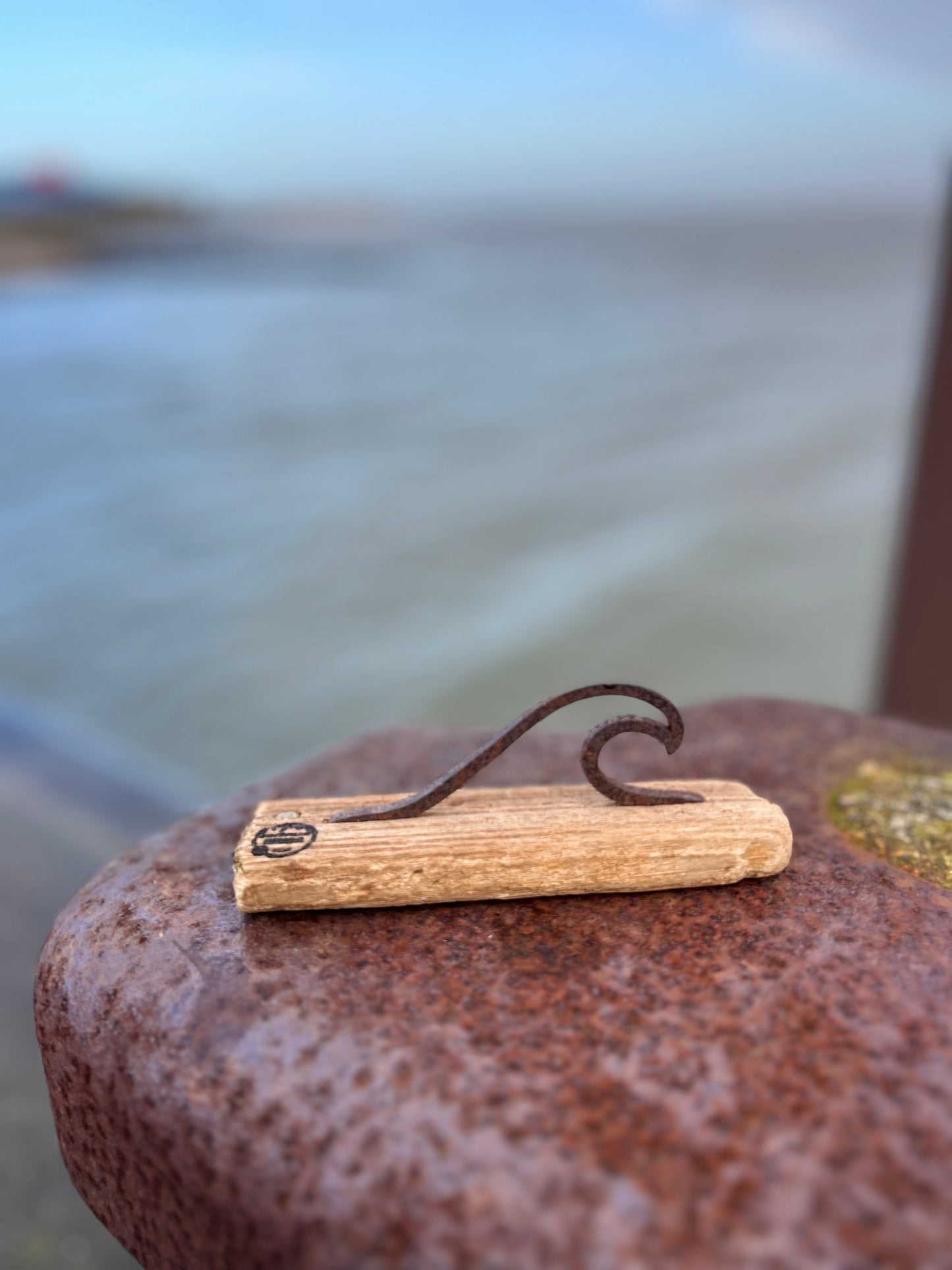 🌊 Mini Driftwood Skulptur „Welle“ – klein, natürlich, einzigartig