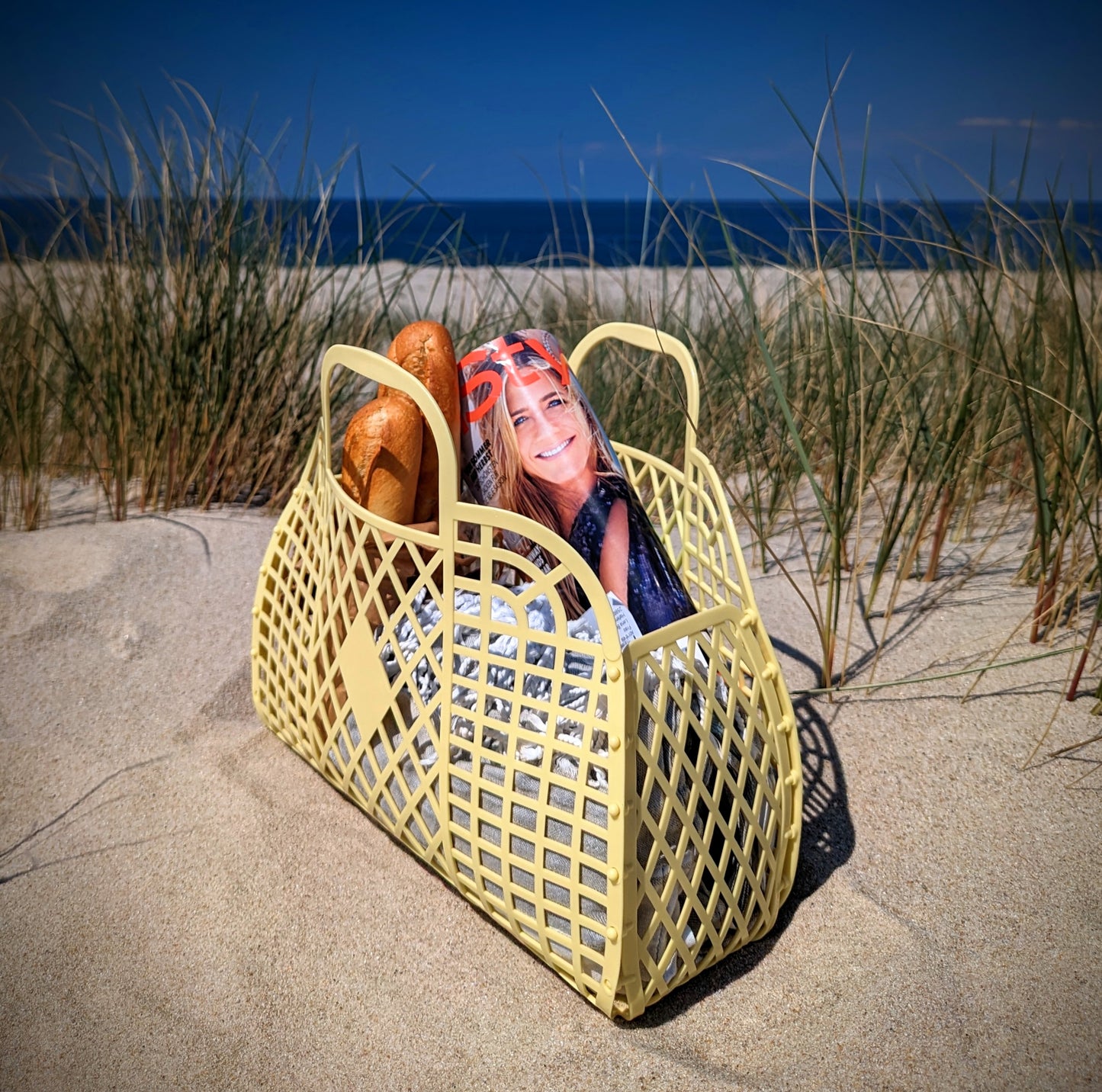 Retro Beach Bag · Retro Basket