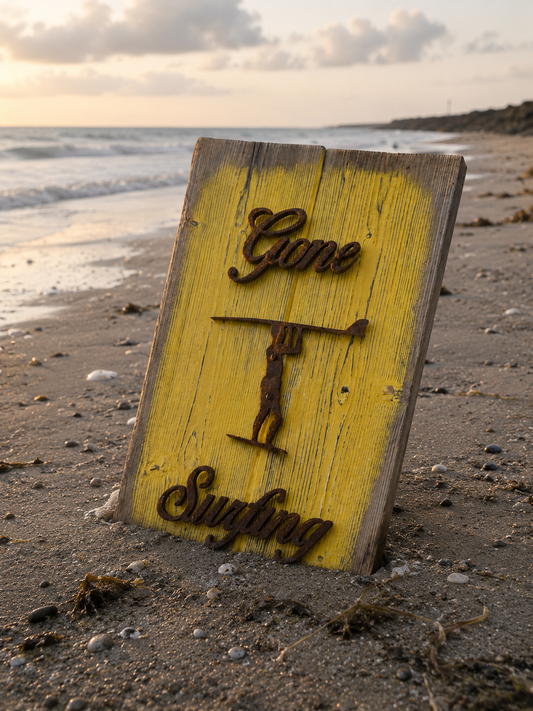 Driftwood Schild „Gone Surfing“